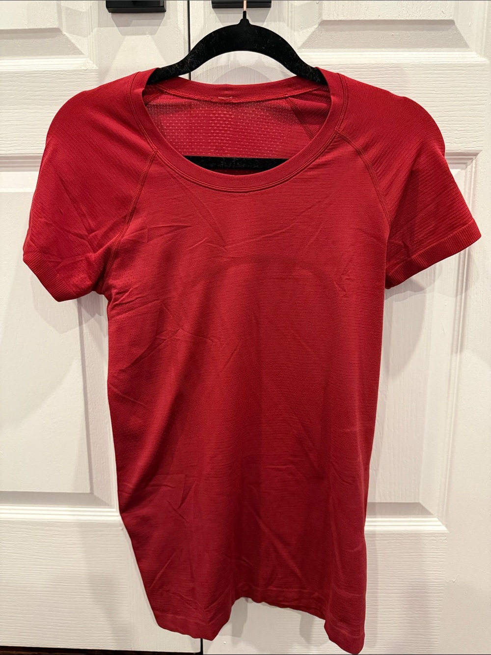 lululemon athletica Red Short Sleeve Swiftly Tee